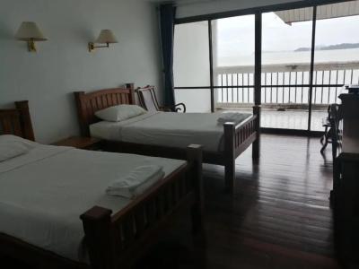 Jansom Beach Resort - 25