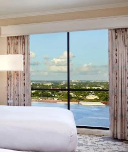 Hilton New Orleans Riverside - 95