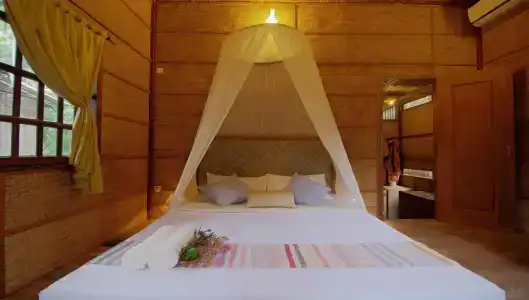 Palm Village Resort & Spa - 2