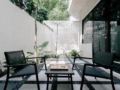 Lloyd's Inn (SG Clean, Staycation Approved) - 86