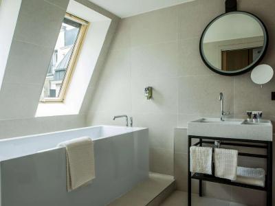 Mercure Paris 17 Batignolles - 9