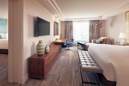 The Ritz-Carlton, - 32