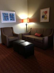 Comfort Inn & Suites near Kino Sports Complex - 15