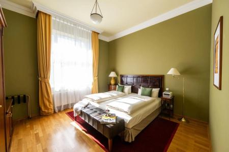 Louisa's Place - 2
