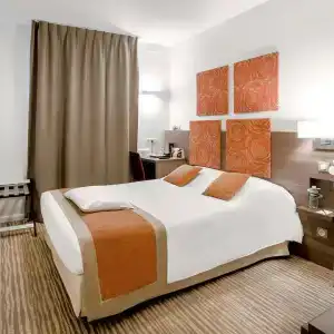 Kyriad Chambéry Centre - Hôtel et Résidence - 48