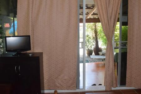 Sanuk bungalows - 18