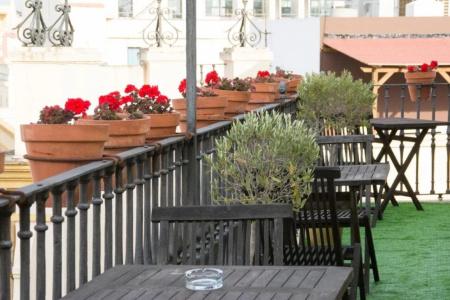 Plaza - 9