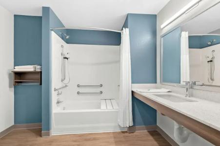 Comfort Suites - 59
