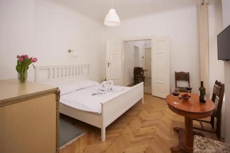 Prague Siesta - 137