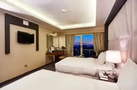 DoubleTree by Hilton Izmir - Alsancak - 39