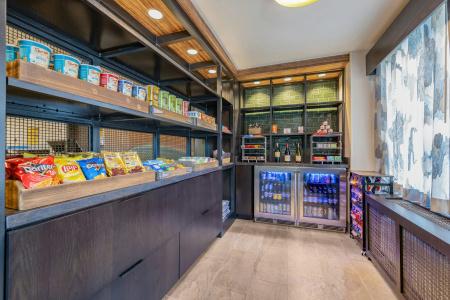 DoubleTree by Hilton - 30