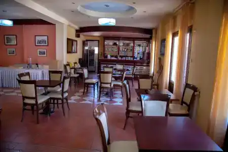 San Nectarios - 18