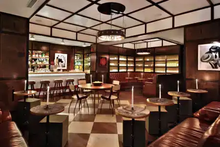 Gild Hall - A Thompson - 20