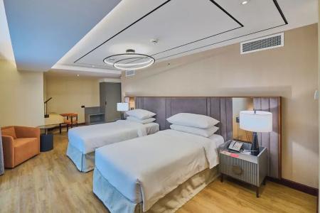 Ramada and Suites by Wyndham Dubai JBR - 53