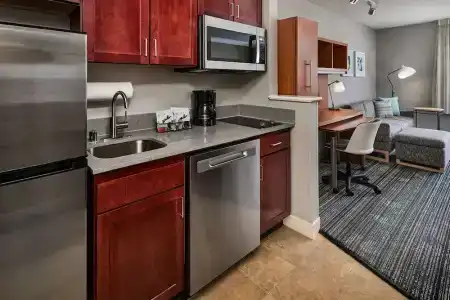 TownePlace Suites by Marriott South - 18