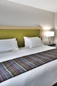 Country Inn & Suites by Radisson,, IL - 25