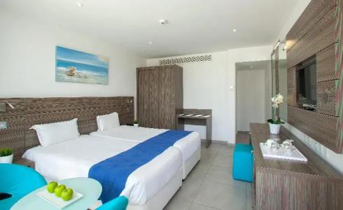 Limanaki Beach & Suites - 51