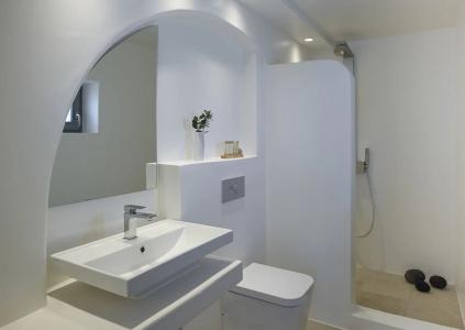 Aurora Luxury Suites - 9