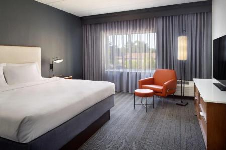 Courtyard by Marriott Broadway - 2