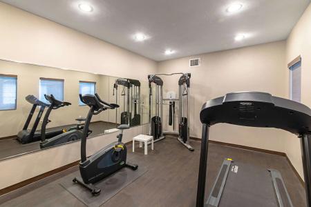 Quality Suites - 12