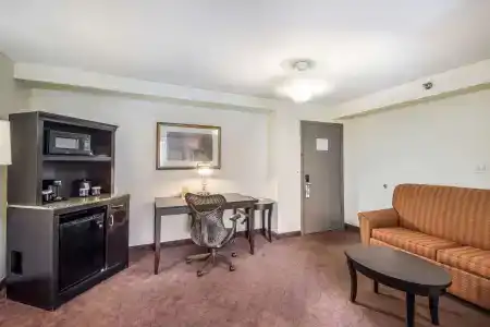 Clarion Inn & Suites Central Beach - 69