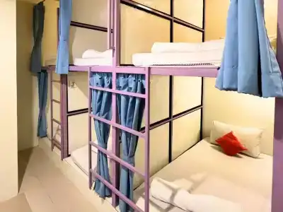 Sleepy Station - 10
