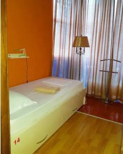 FLAT1 - 4
