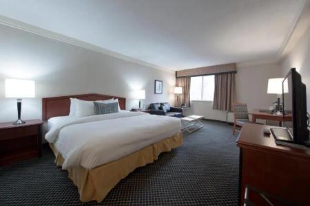 Toronto Don Valley and Suites - 68