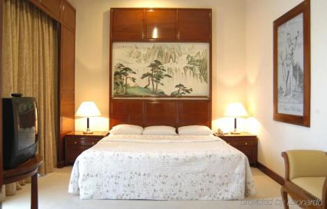 Earl's Regency - 6