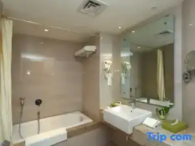 Crowne Imperial - 72