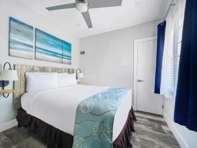 Hollywood Beachs - 96