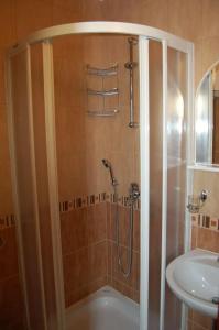 ROOMS & DOBROTSKI DVORI - 9