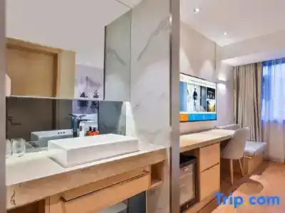Kyriad Tours Centre - 77