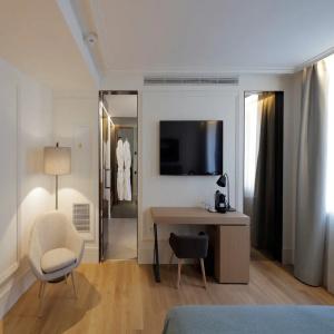 Boho Prague - Small Luxurys - 65