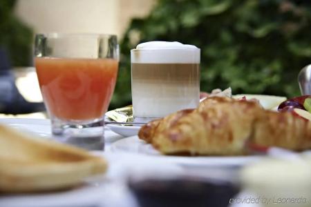 Petit Palace Tres - 12