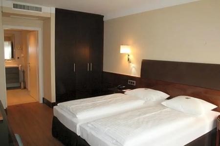Dürer-Hotel - 72