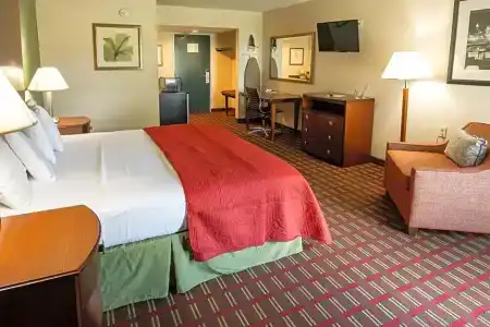 Select Inn - 46