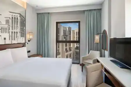 Super 8 by Wyndham Dubai Deira - 4