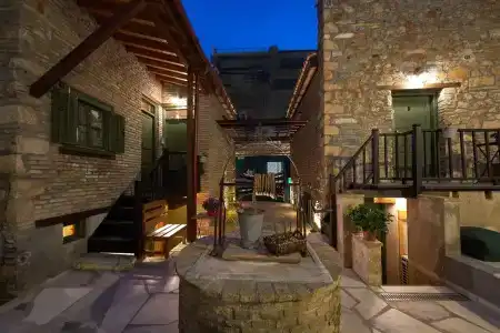 Athenian Residences - 28