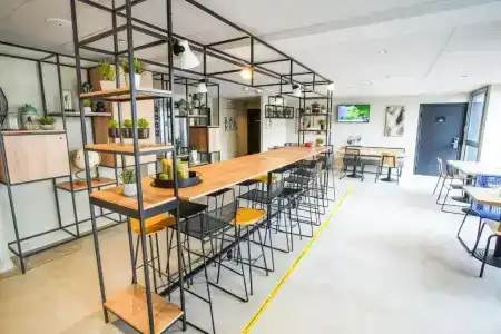 Ibis Tours Centre Giraudeau - 28