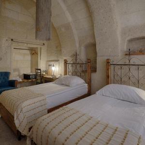 Hera Cave Suites - 42