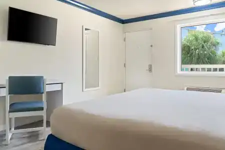 SureStay Plus by Best Western Orlando International Drive - 21