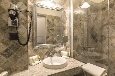 Hôtel Le Roi Théodore & Spa - 6