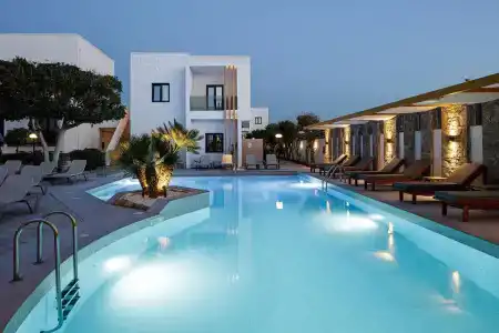 Golden Bay Boutique & Bungalows - 13