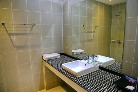 East Suites - 122