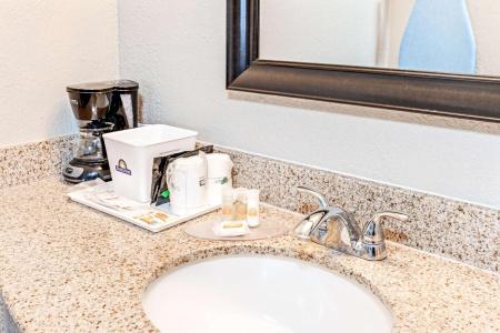 Cabana Inn & Suites - 7