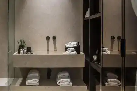 Canale & Suites - 122