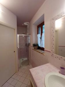 b&b All’Ombra Di San Damiano - 71