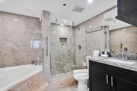 The Alexander All Suites - 395
