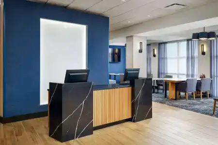 Hyatt Place - 13